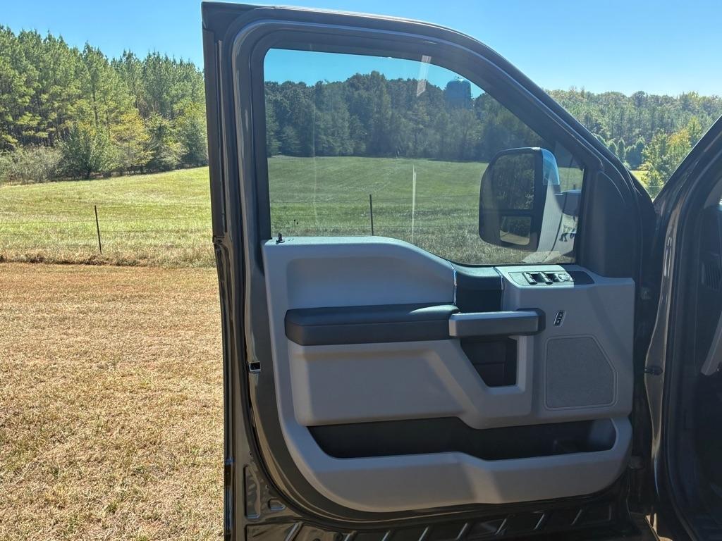 Ford Super Duty F-250 SRW King Ranch 4WD Crew Cab 8' Box 2020