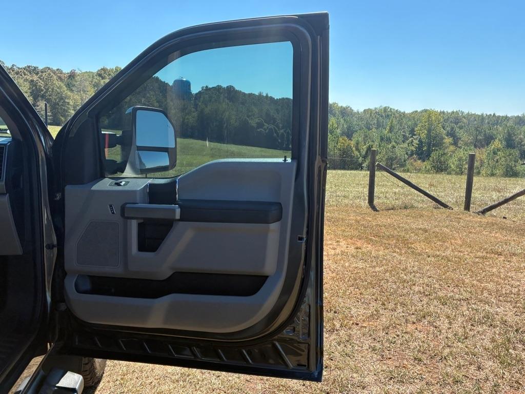 Ford Super Duty F-250 SRW King Ranch 4WD Crew Cab 8' Box 2020