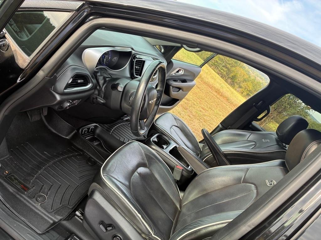 Chrysler Pacifica Limited FWD 2019