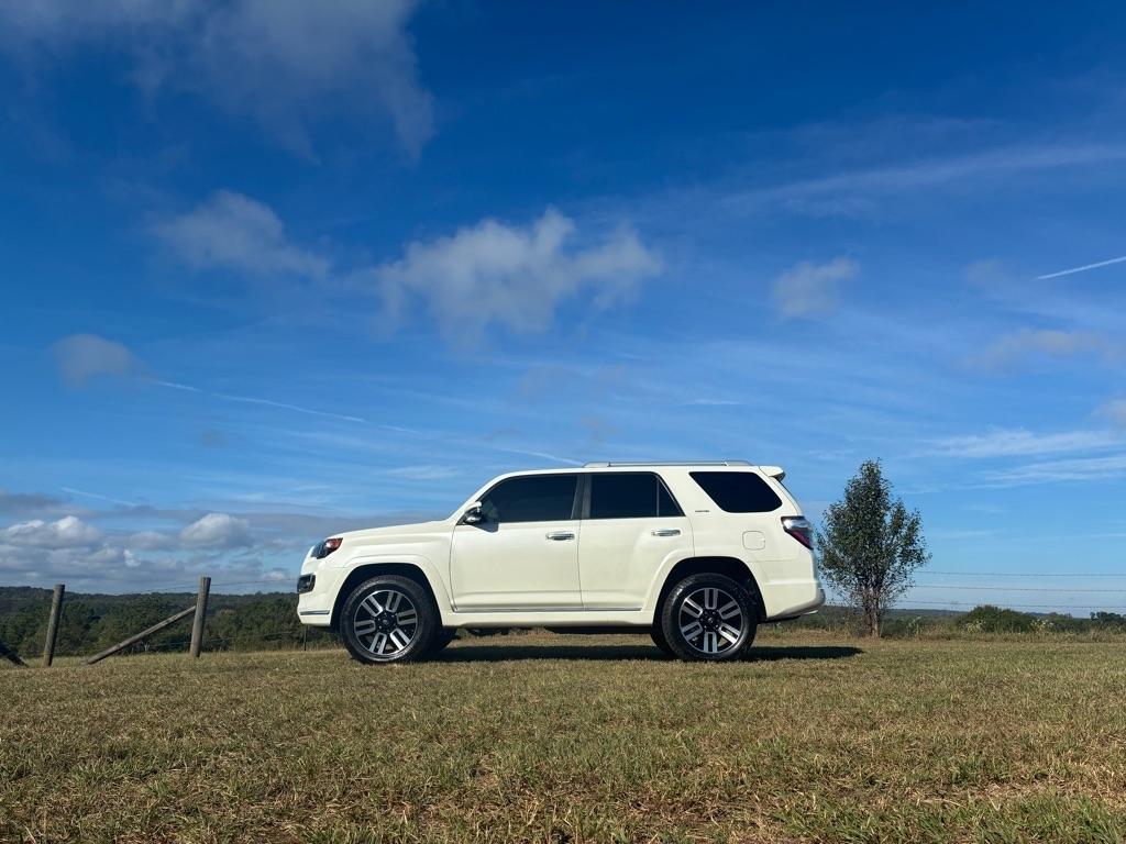 Toyota 4Runner TRD Off Road Premium 4WD (Natl) 2019