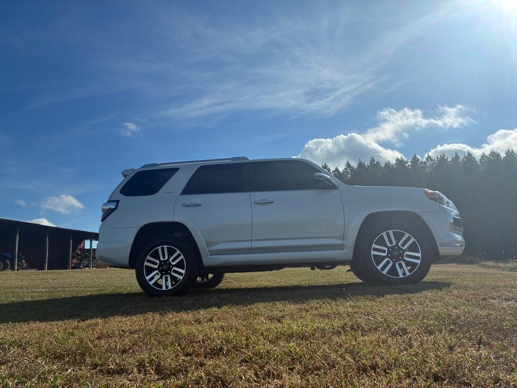 Toyota 4Runner TRD Off Road Premium 4WD (Natl) 2019
