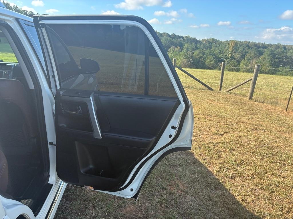 Toyota 4Runner TRD Off Road Premium 4WD (Natl) 2019