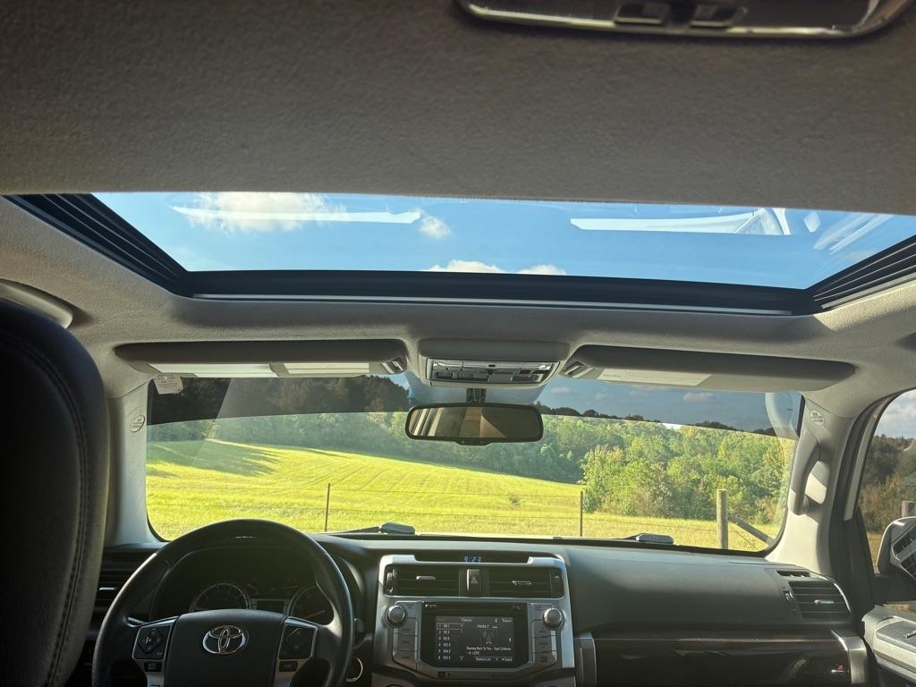 Toyota 4Runner TRD Off Road Premium 4WD (Natl) 2019