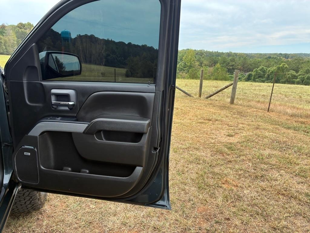 Chevrolet Silverado 1500 4WD Crew Cab 143.5" LTZ w/2LZ 2018