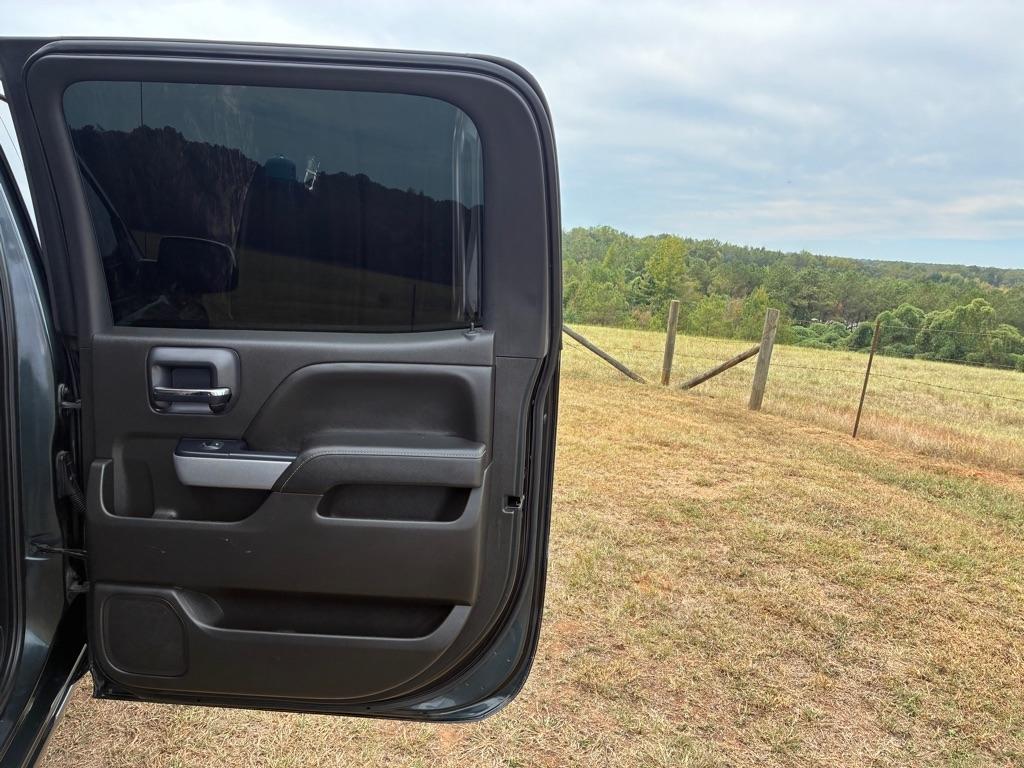 Chevrolet Silverado 1500 4WD Crew Cab 143.5" LTZ w/2LZ 2018