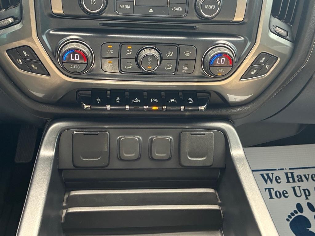 Chevrolet Silverado 1500 4WD Crew Cab 143.5" LTZ w/2LZ 2018