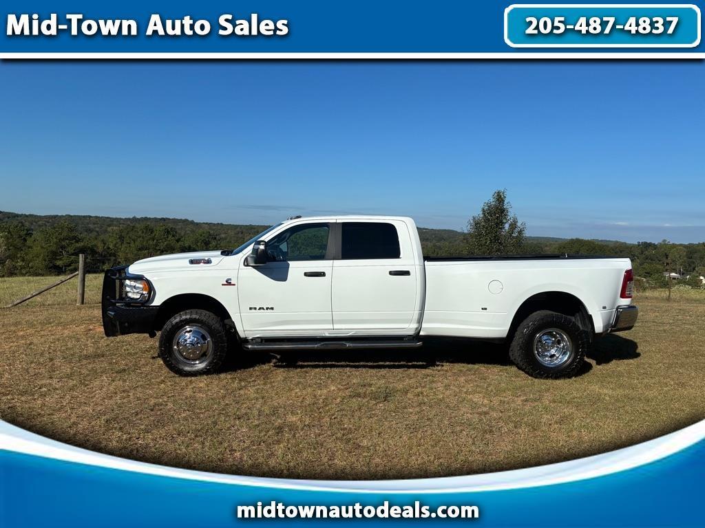 RAM 3500 Big Horn 4x4 Crew Cab 8' Box 2024