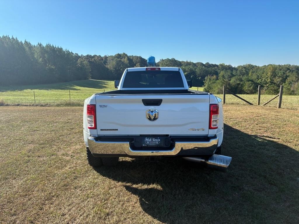 RAM 3500 Big Horn 4x4 Crew Cab 8' Box 2024