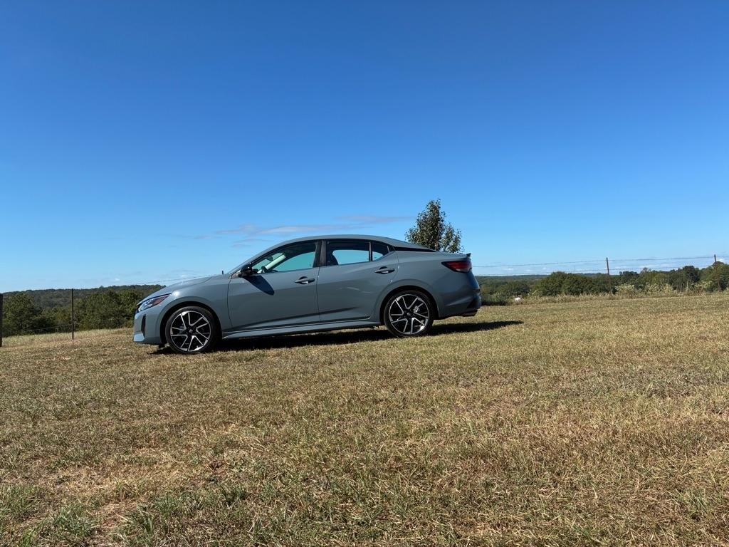 Nissan Sentra SR CVT 2025