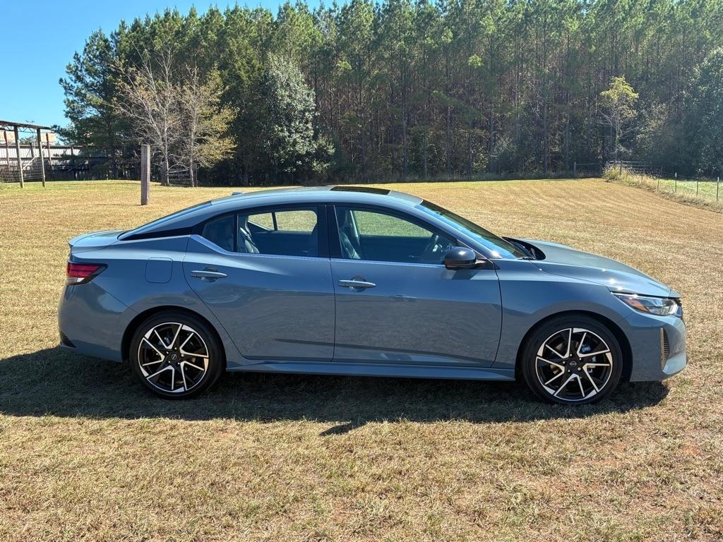 Nissan Sentra SR CVT 2025