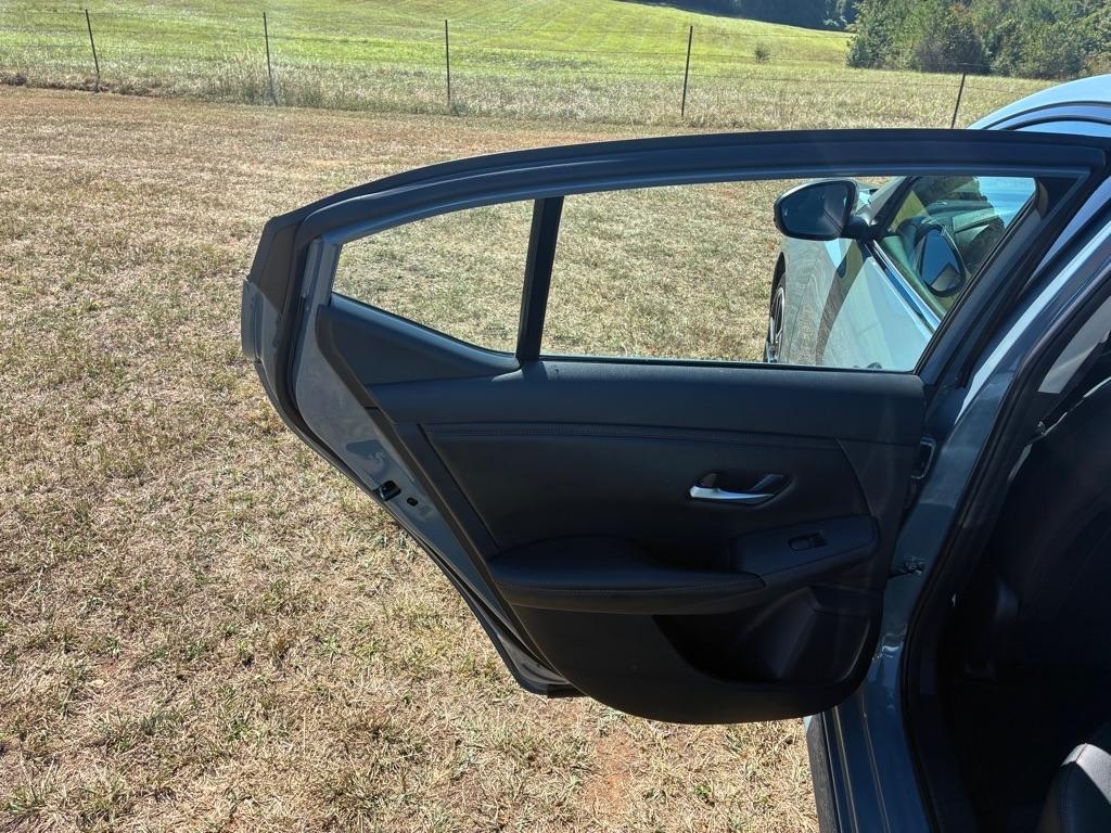Nissan Sentra SR CVT 2025