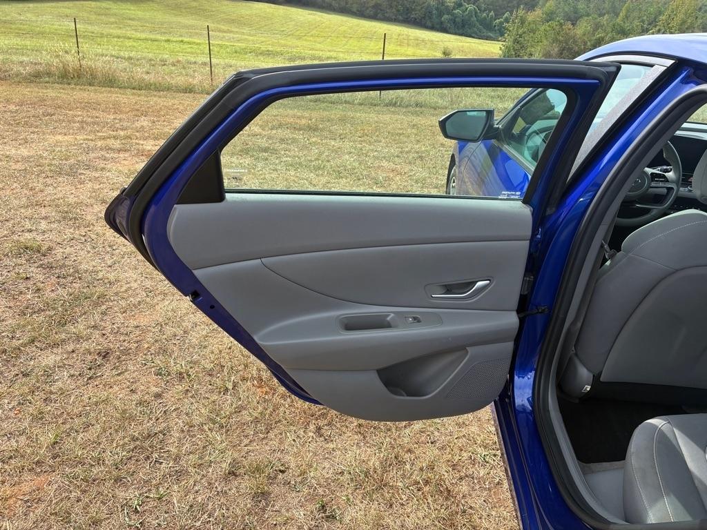 Hyundai Elantra SEL IVT 2023