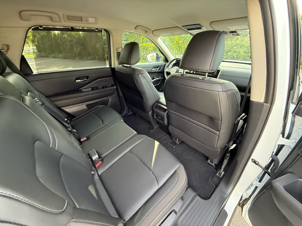 Nissan Pathfinder SL 4WD 2025