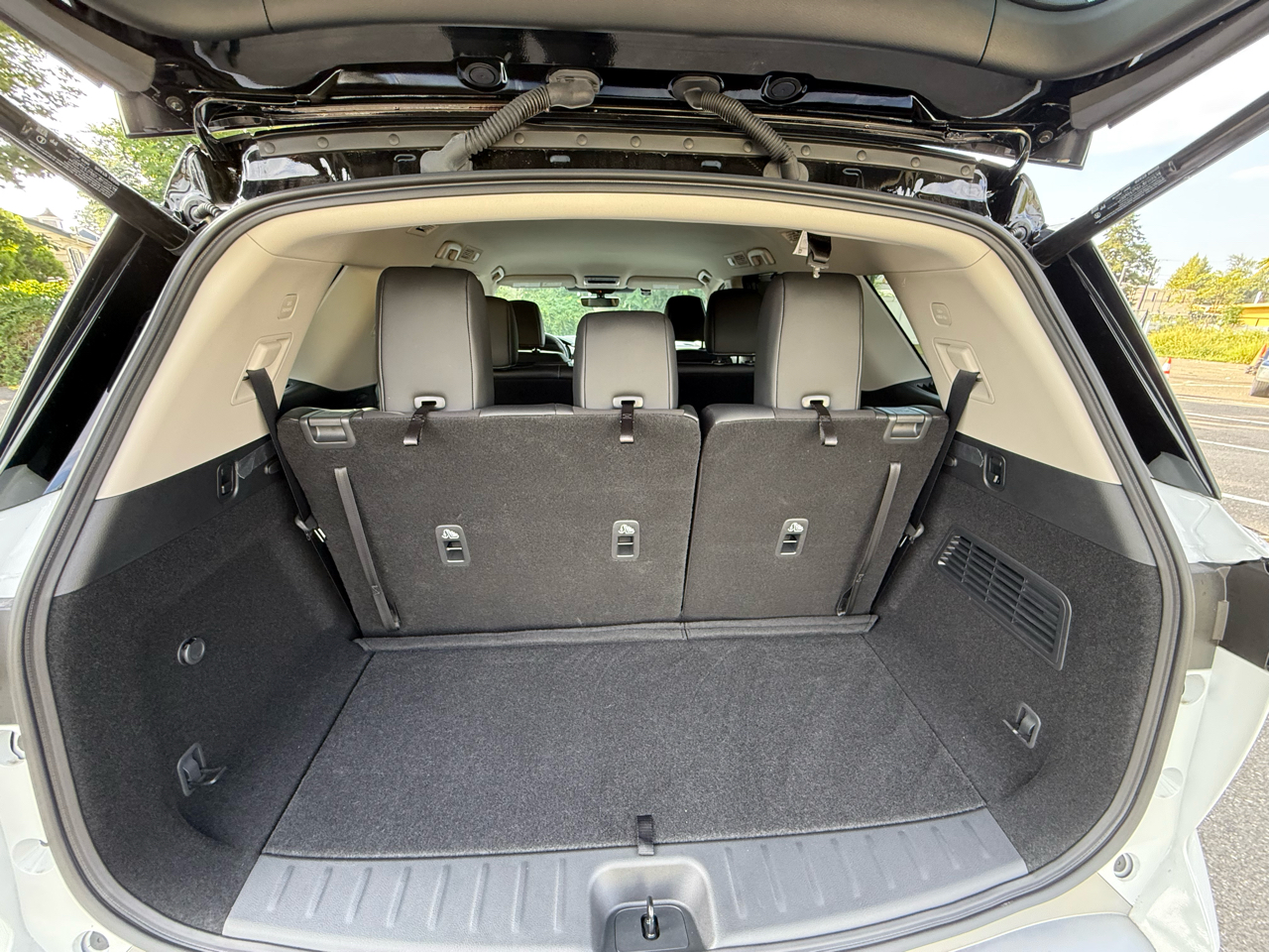 Nissan Pathfinder SL 4WD 2025