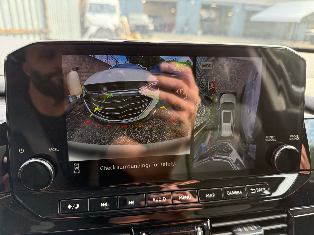 Nissan Pathfinder SL 4WD 2025