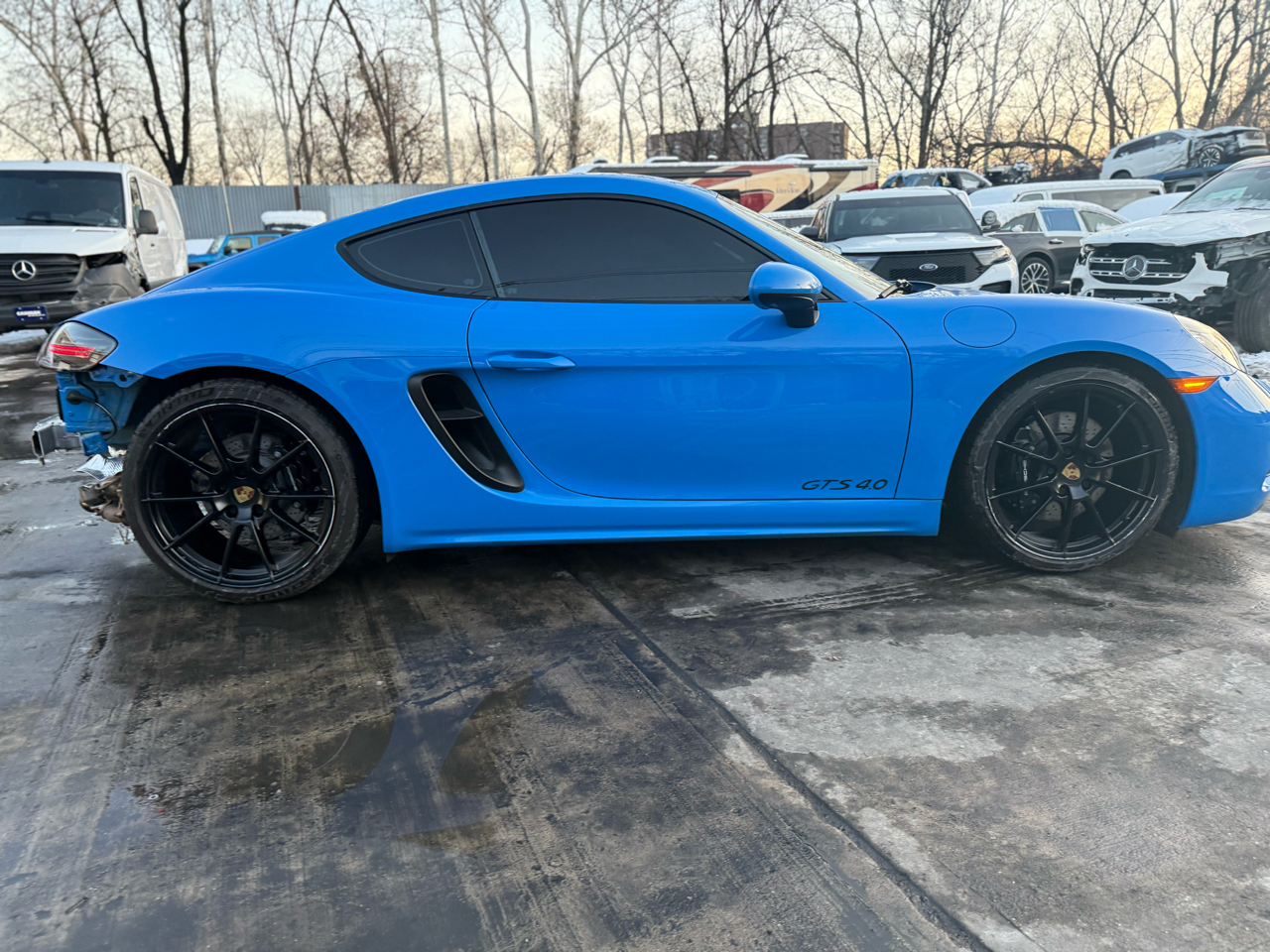 Porsche 718 Cayman GTS 2024