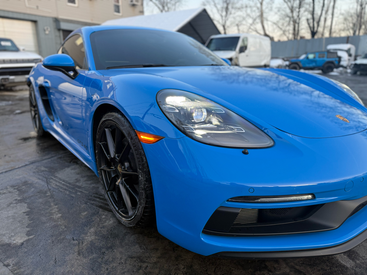 Porsche 718 Cayman GTS 2024