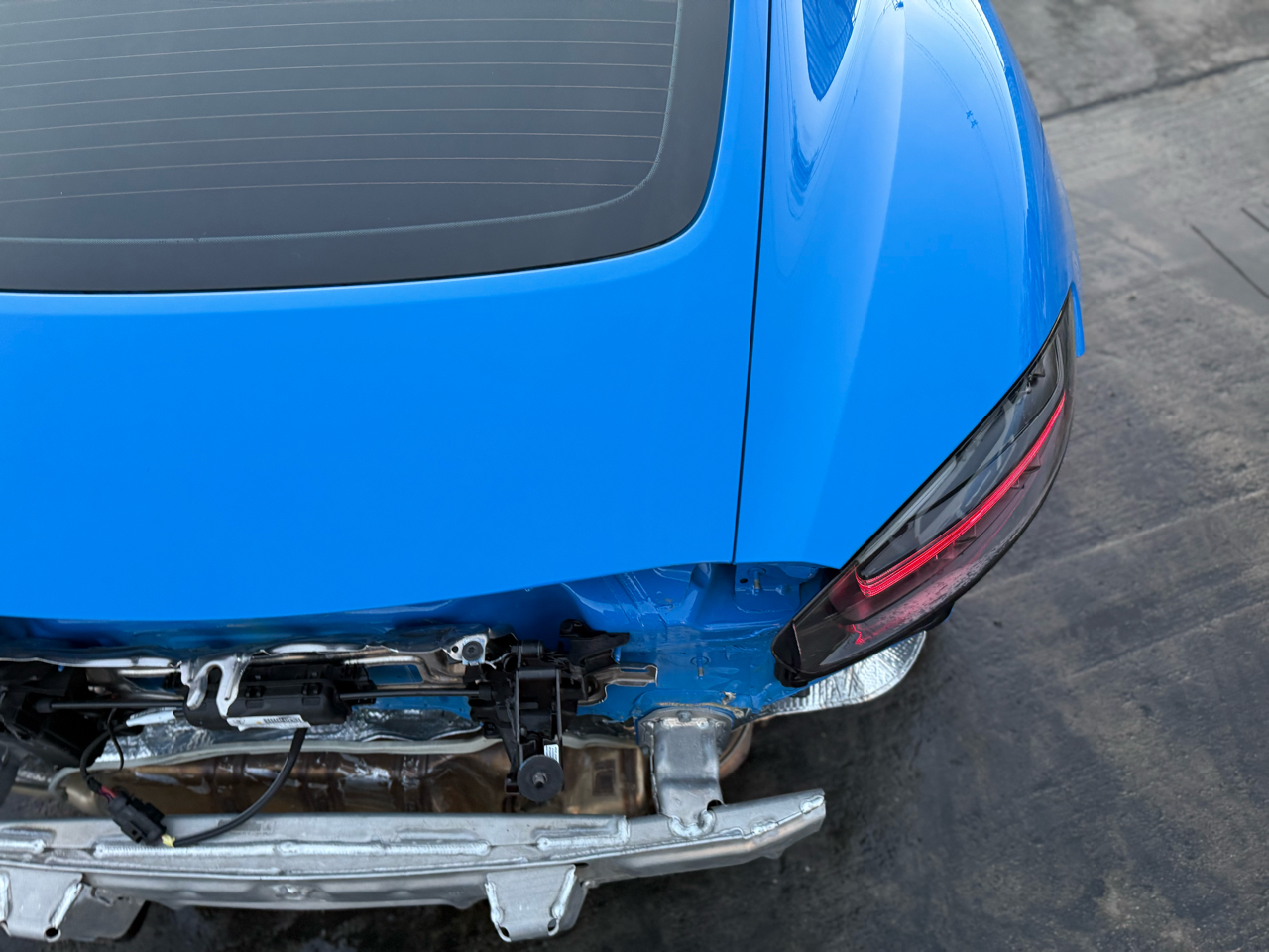 Porsche 718 Cayman GTS 2024