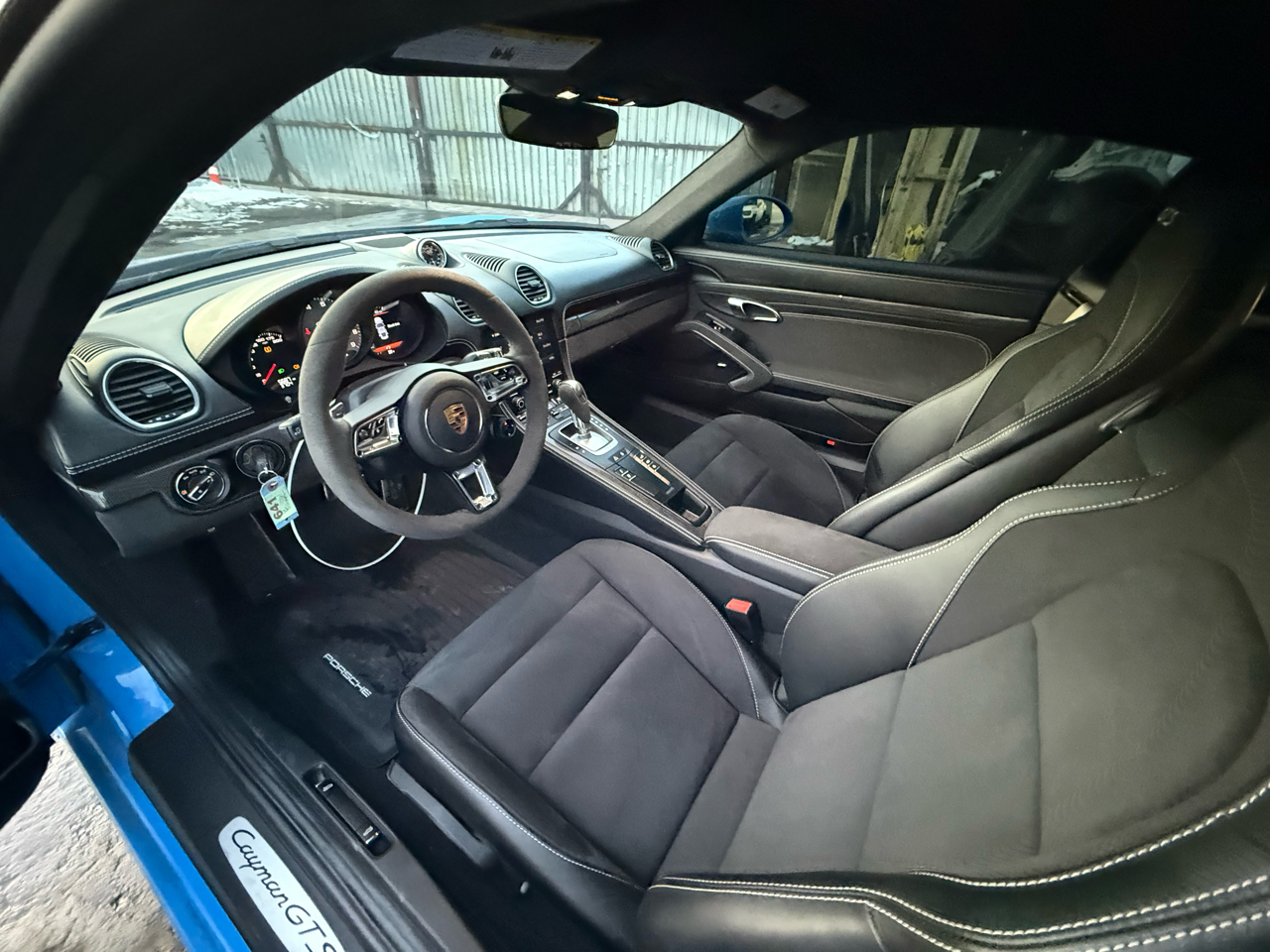 Porsche 718 Cayman GTS 2024