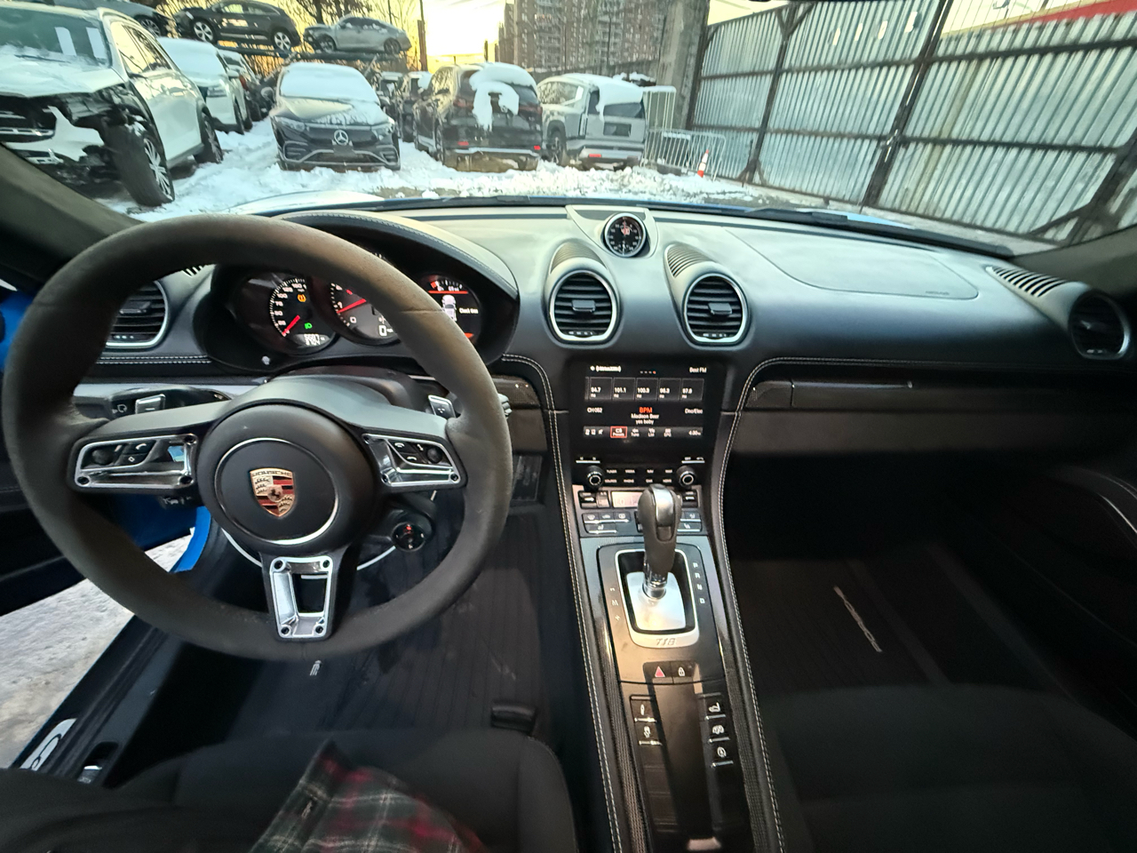 Porsche 718 Cayman GTS 2024