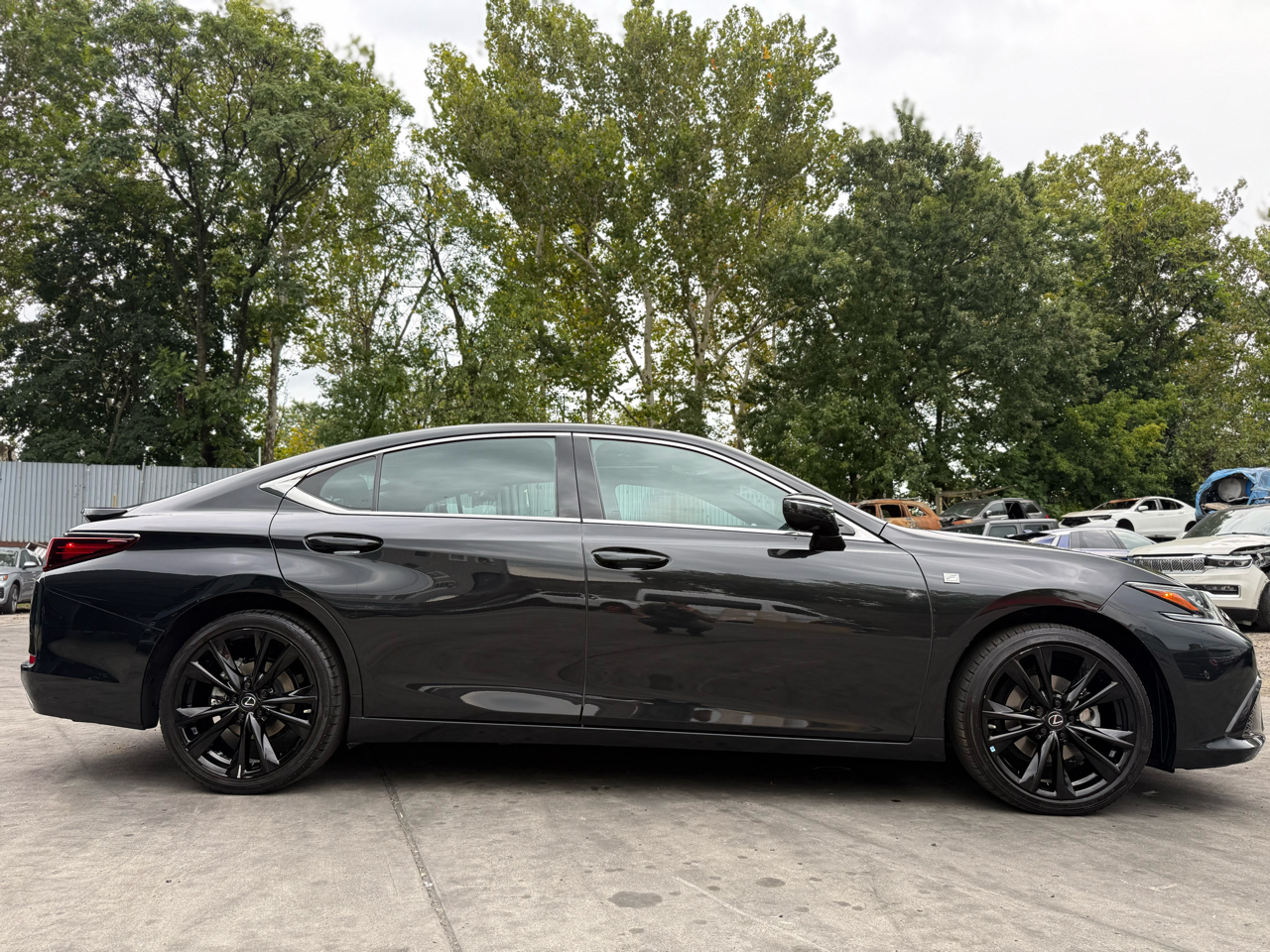 Lexus ES 350 F SPORT 2023