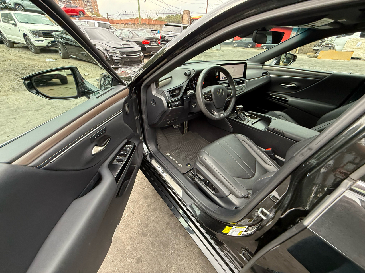 Lexus ES 350 F SPORT 2023