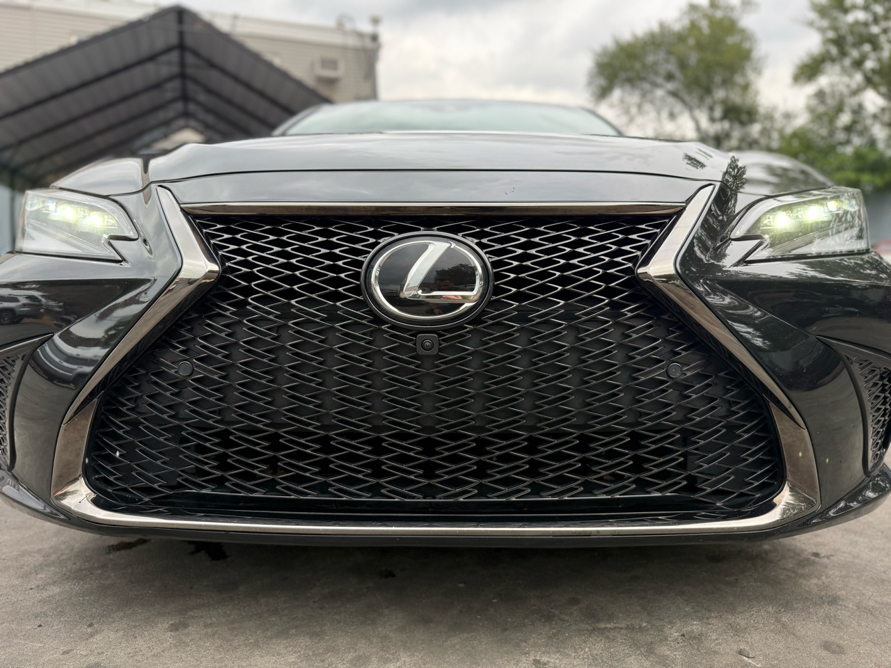 Lexus ES 350 F SPORT 2023