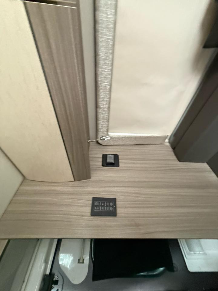 RAM Promaster 3500 High Roof Window Van 2021