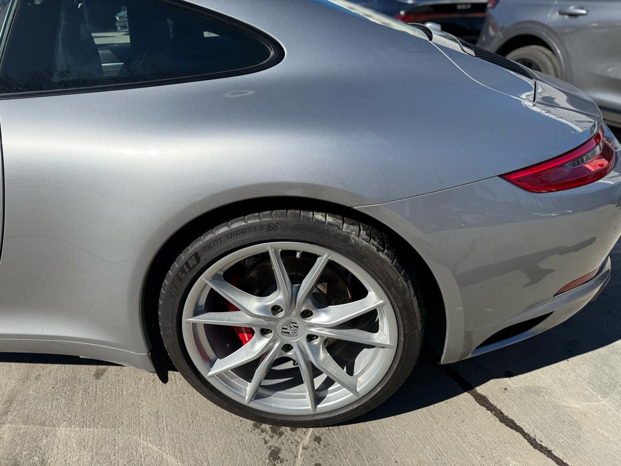 Porsche 911 Carrera S Coupe 2019