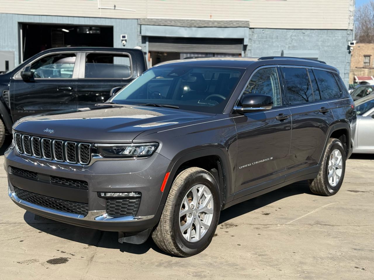 Jeep Grand Cherokee L Limited 4WD 2023