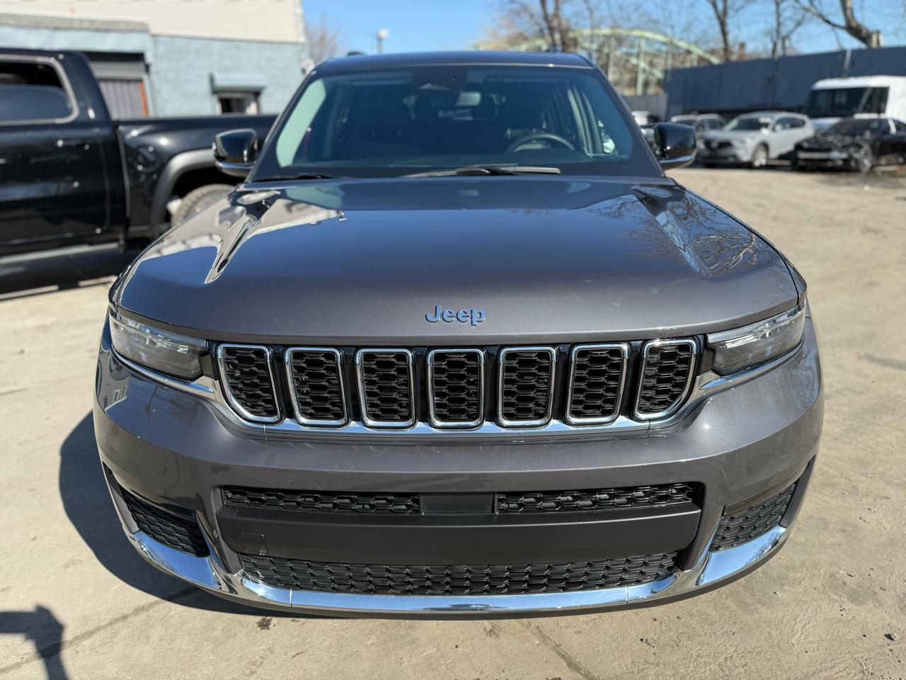 Jeep Grand Cherokee L Limited 4WD 2023