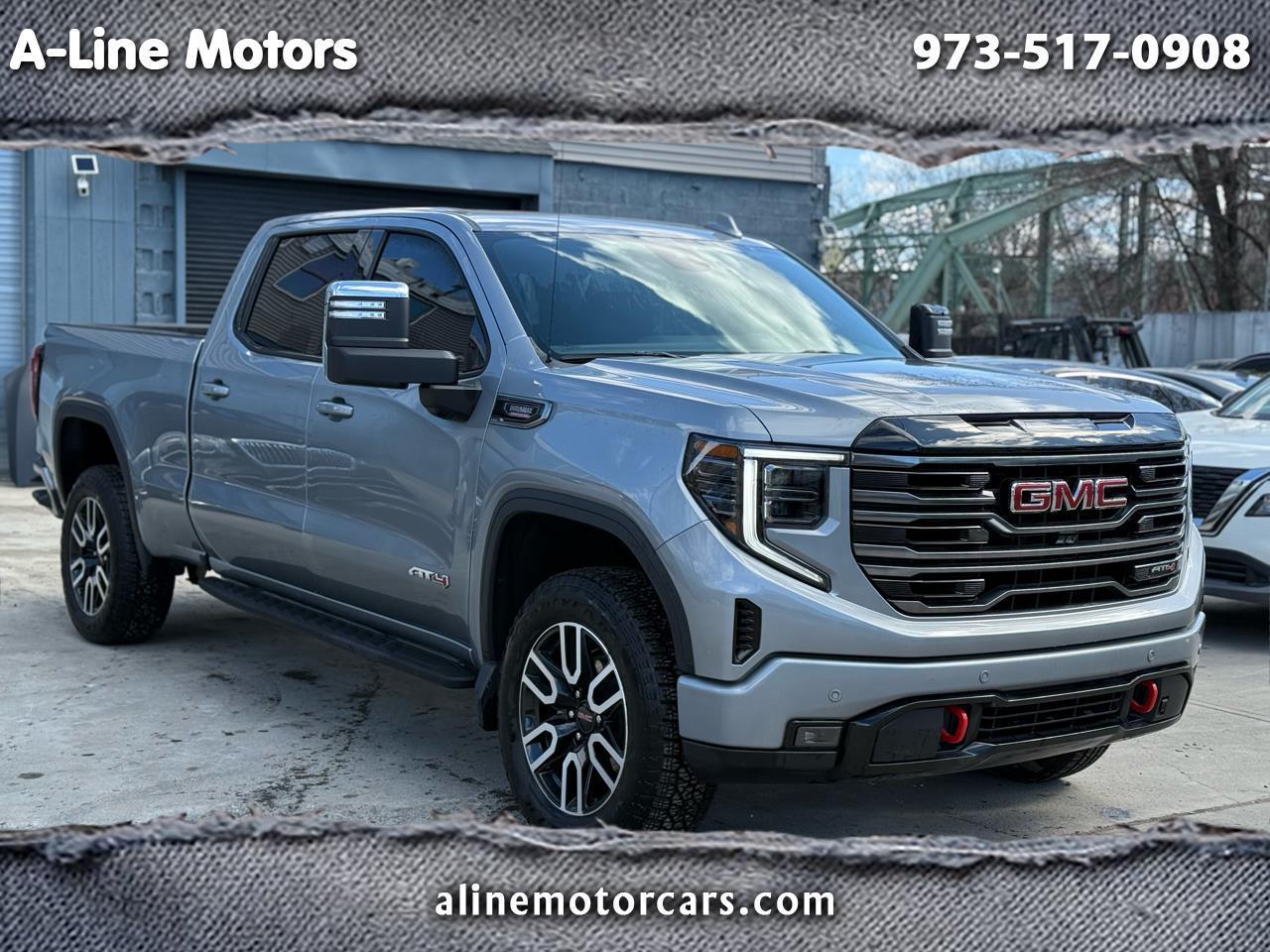 GMC Sierra 1500 AT4 Crew Cab 4WD 2025