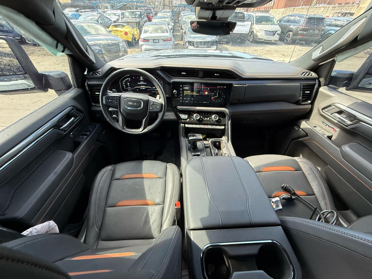 GMC Sierra 1500 AT4 Crew Cab 4WD 2025