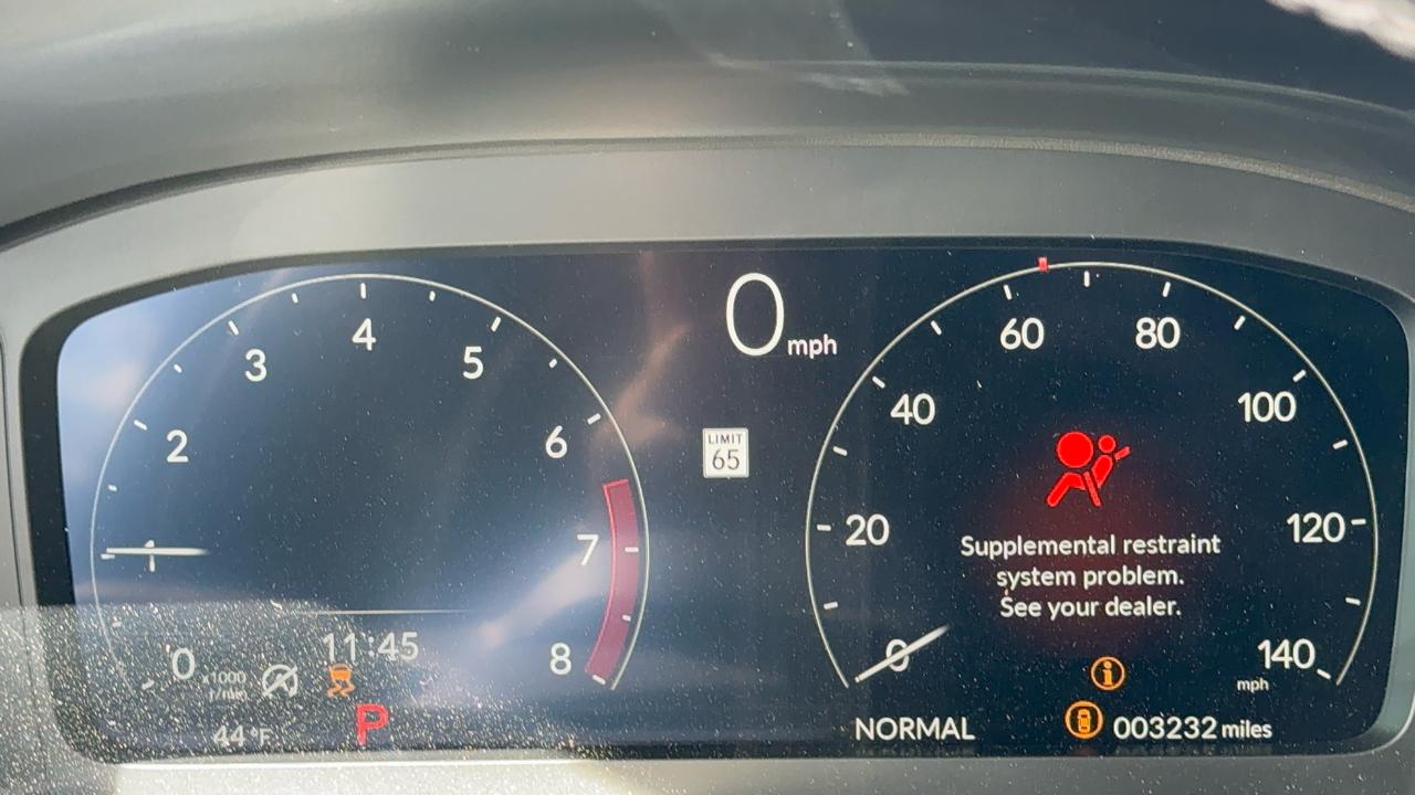 Acura ADX Base AWD 2025