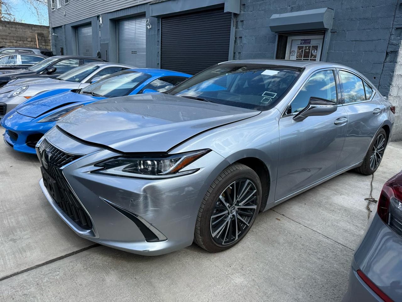 Lexus ES 300h 2024