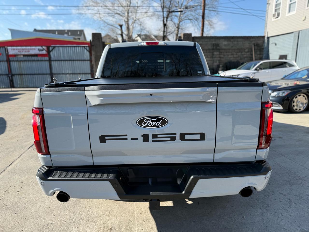 Ford F-150 Lariat SuperCrew 4WD 2024