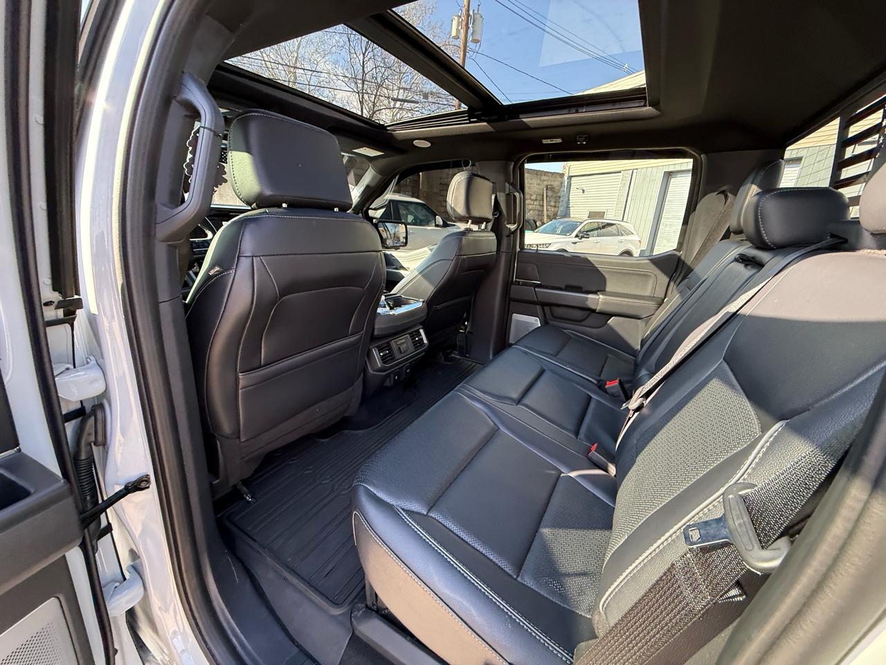 Ford F-150 Lariat SuperCrew 4WD 2024