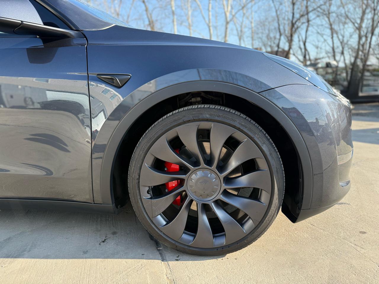 Tesla Model Y Performance 2025