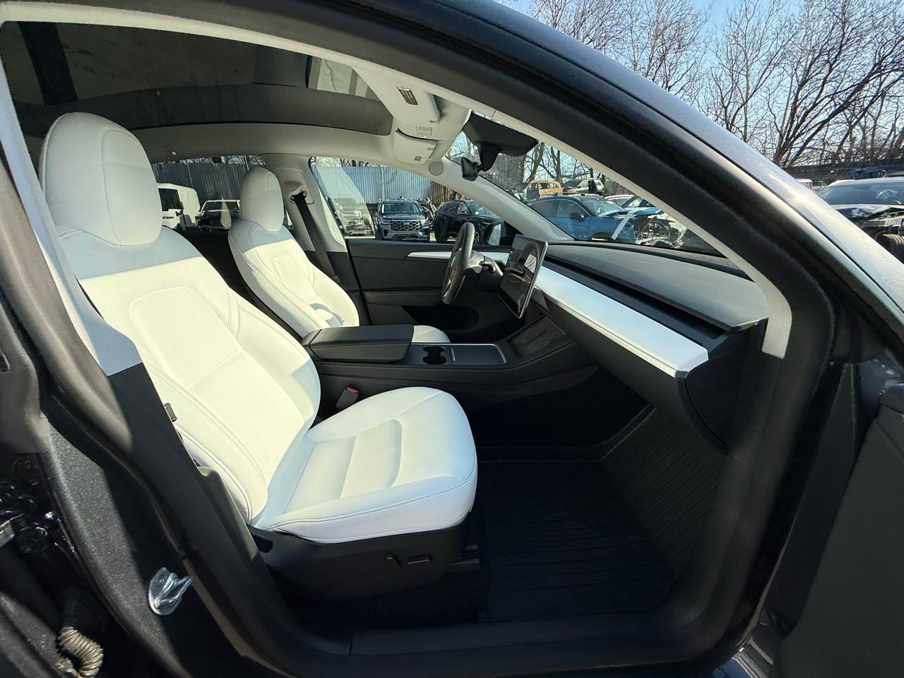 Tesla Model Y Performance 2025