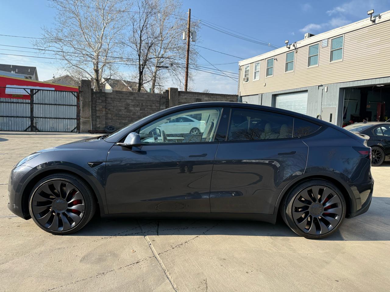 Tesla Model Y Performance 2025