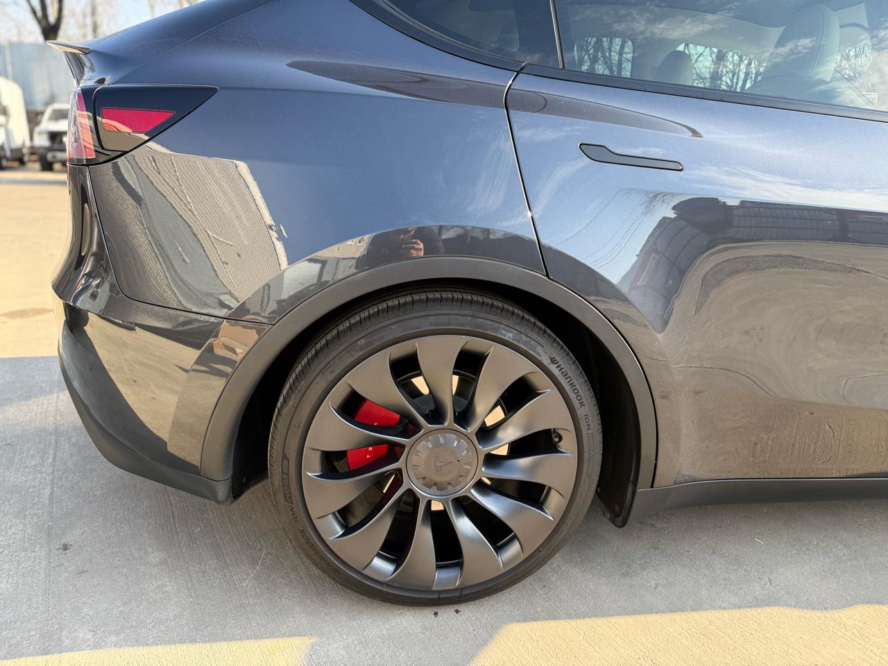 Tesla Model Y Performance 2025