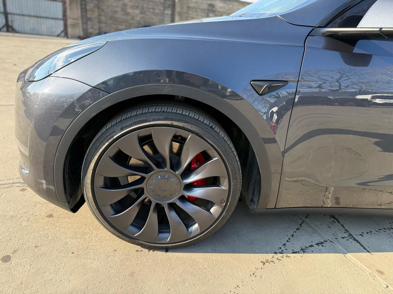 Tesla Model Y Performance 2025