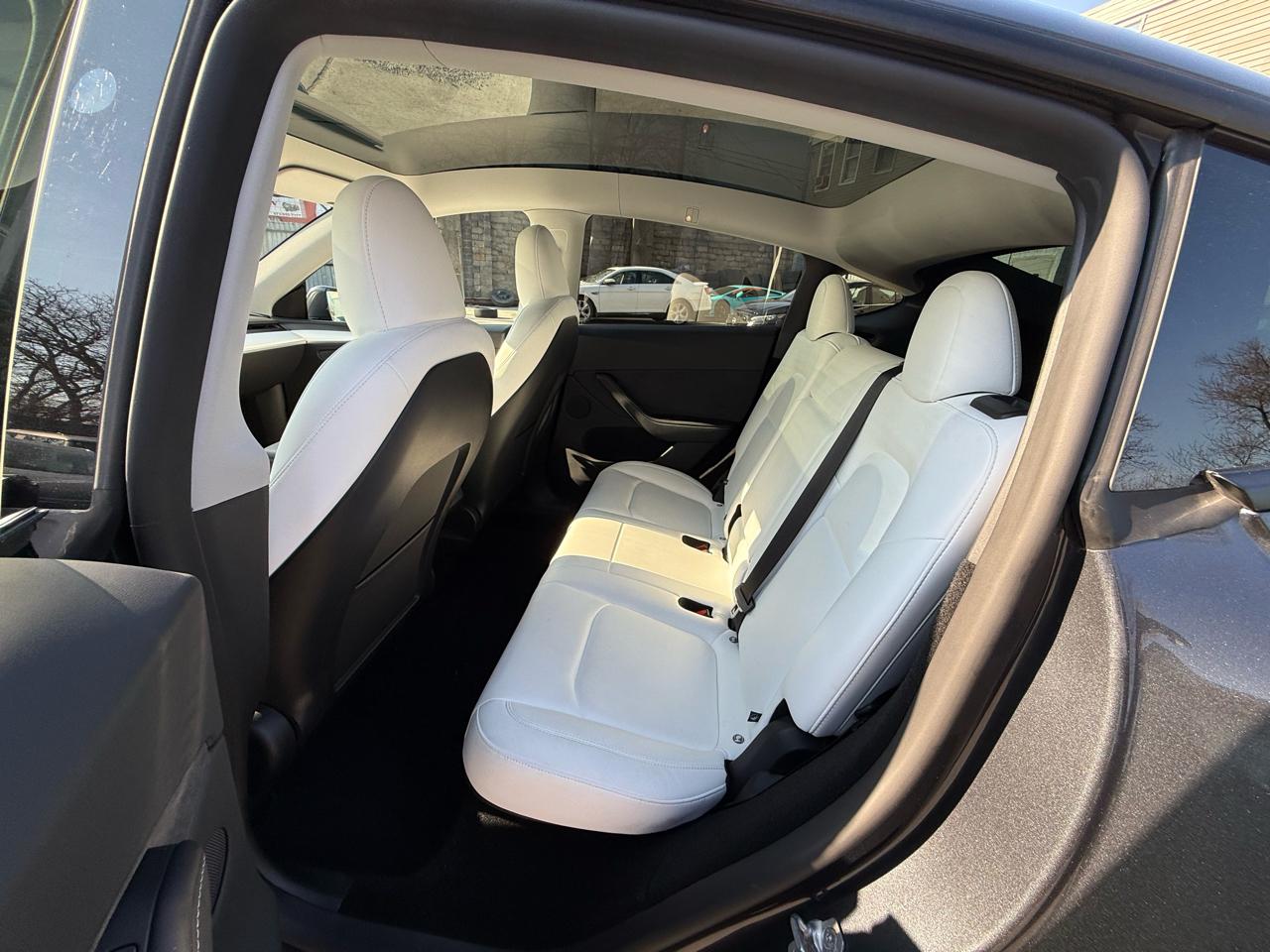 Tesla Model Y Performance 2025