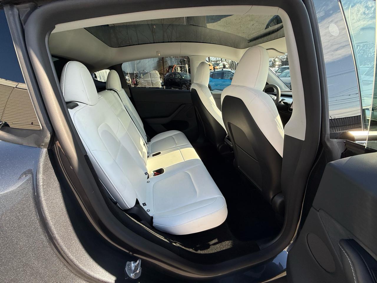 Tesla Model Y Performance 2025