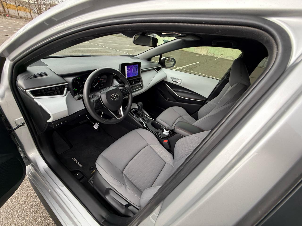 Toyota Corolla Hybrid LE 2024