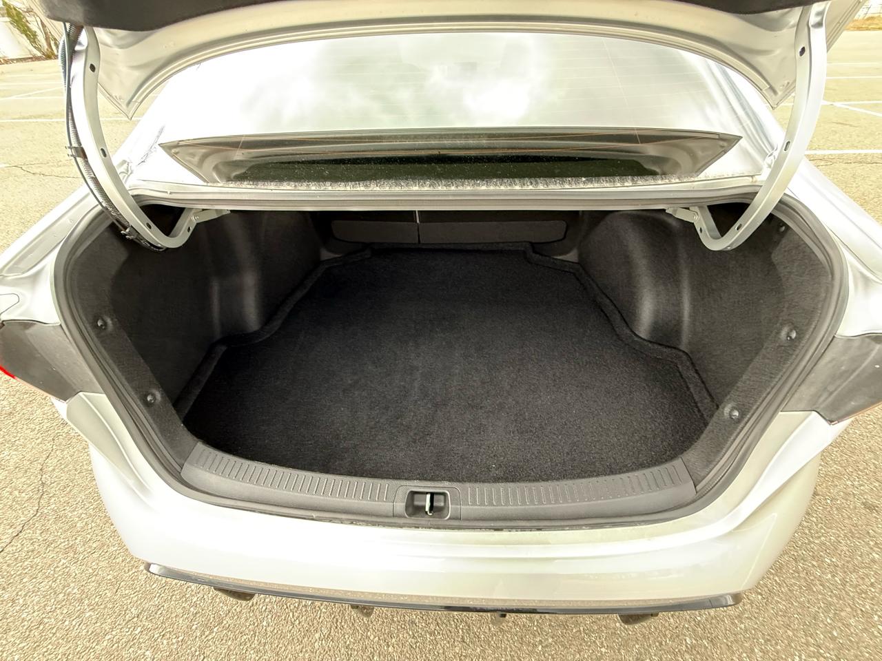 Toyota Corolla Hybrid LE 2024