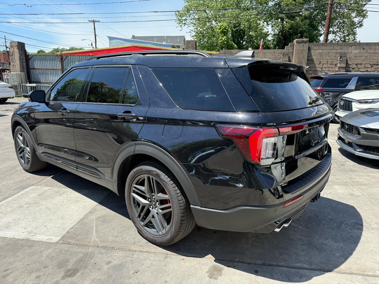 Ford Explorer ST AWD 2025