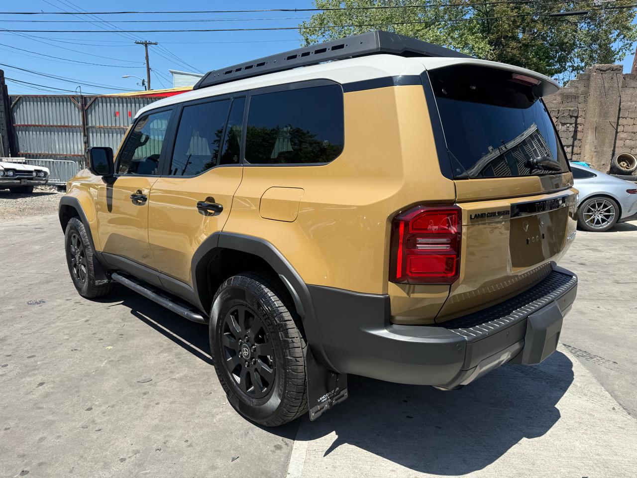 Toyota Land Cruiser Base 2024