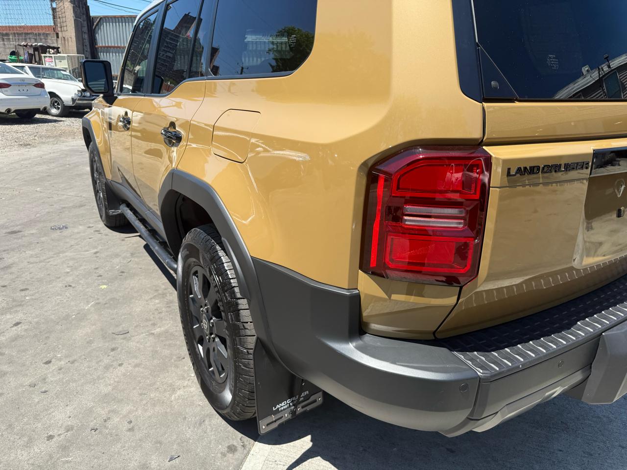 Toyota Land Cruiser Base 2024