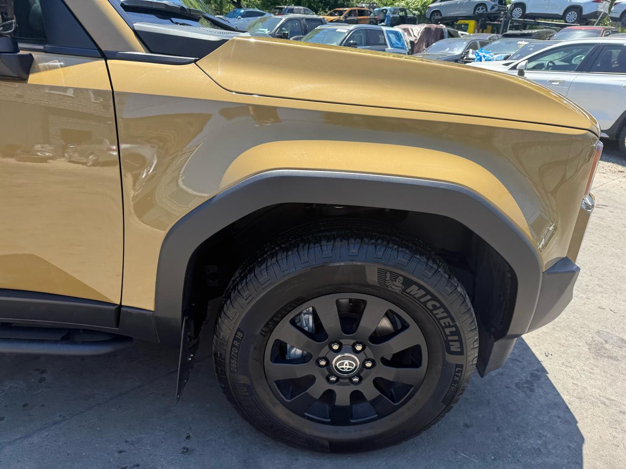 Toyota Land Cruiser Base 2024